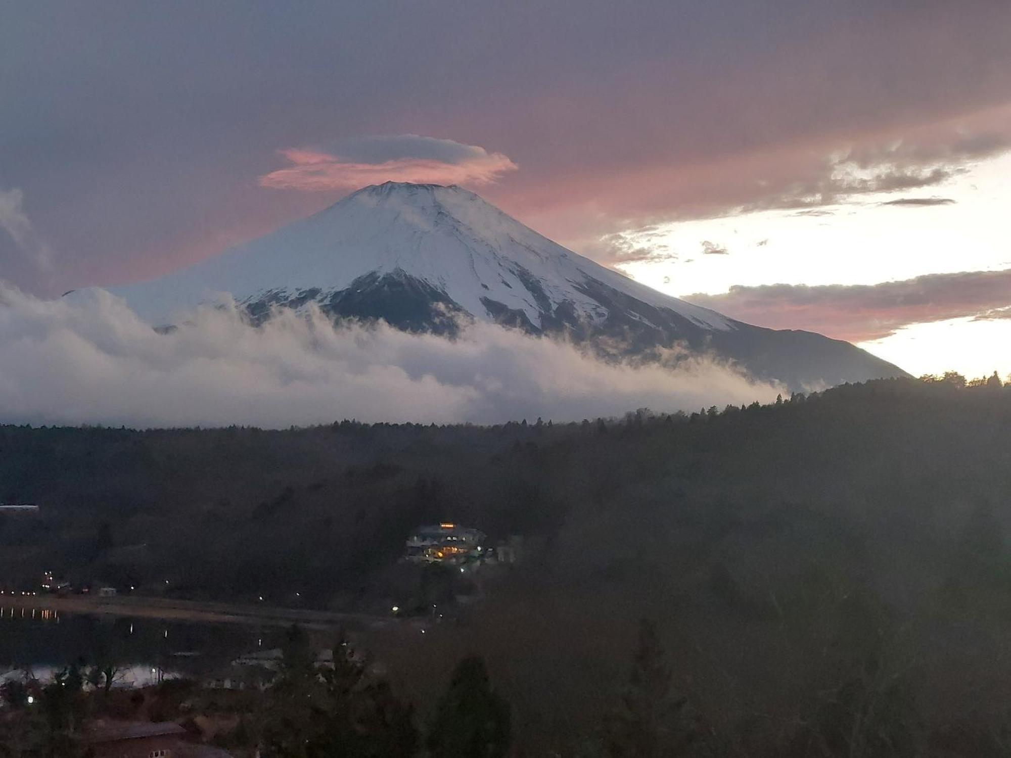 Rokumeikan Hills Yamanakako Exteriör bild