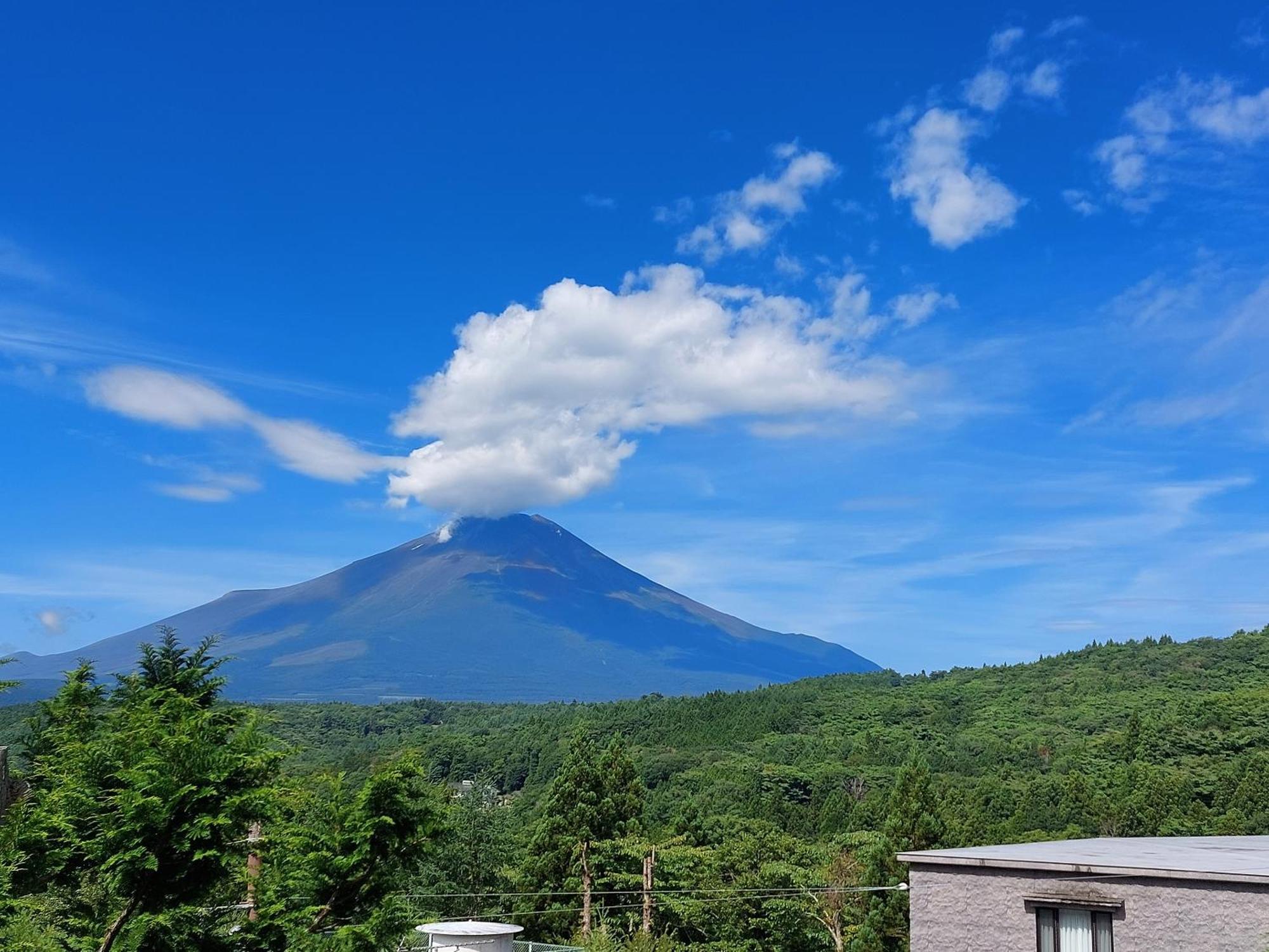 Rokumeikan Hills Yamanakako Exteriör bild